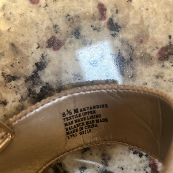 New - Picture 3 of 5